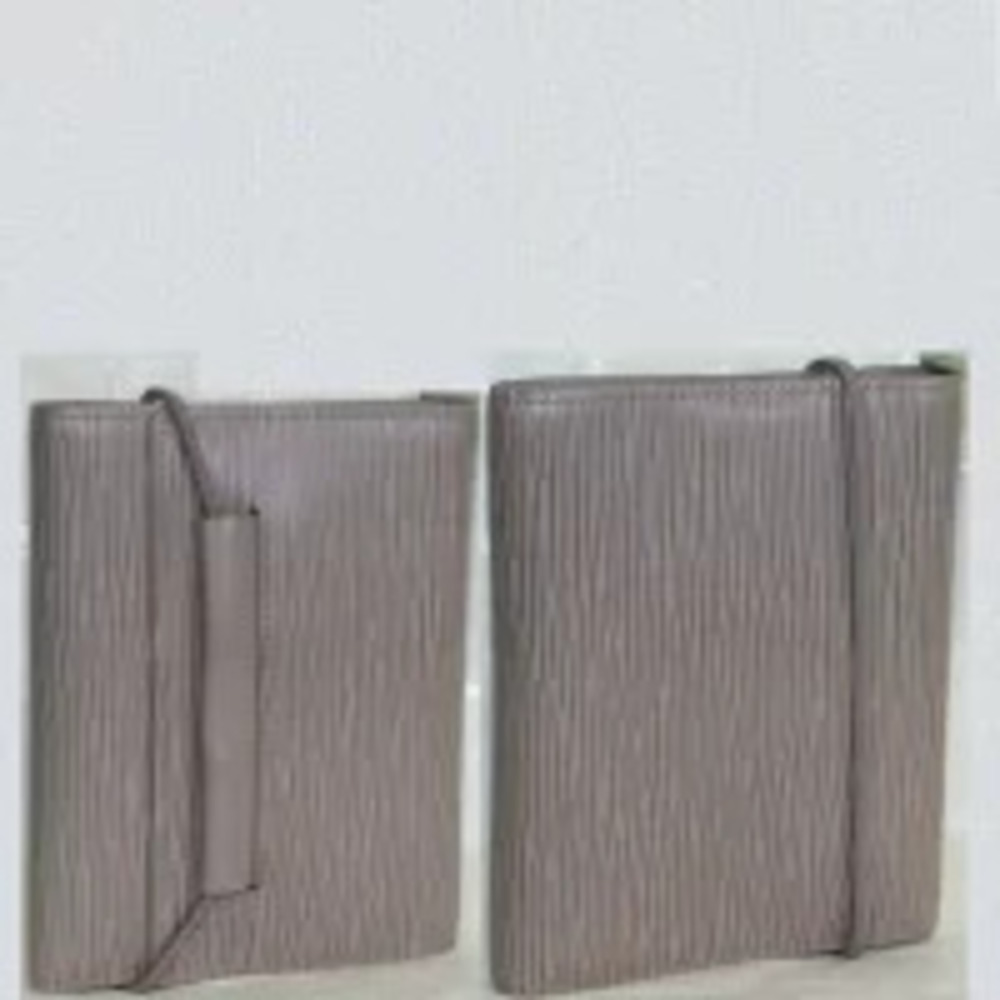 Louis Vuitton Epi leather wallet purse lilac elastic